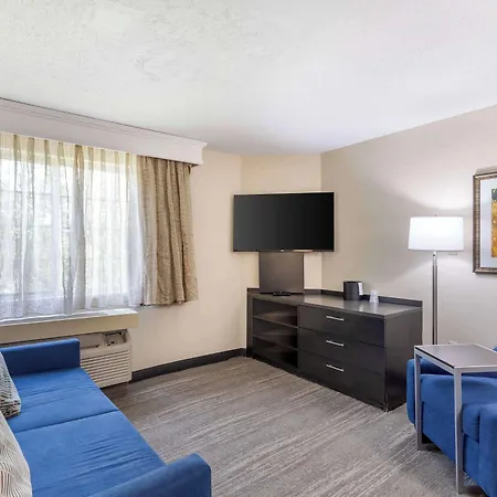Executive Residency By Best Western Philadelphia-Willow Grove-3