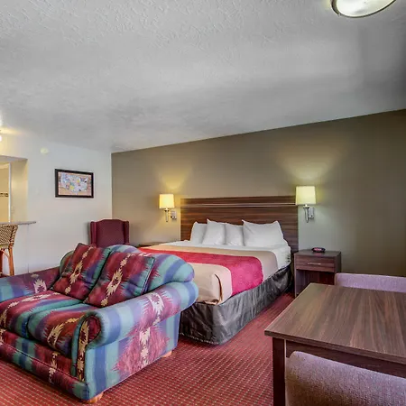 Econo Lodge St George North - Near Pioneer Park-3