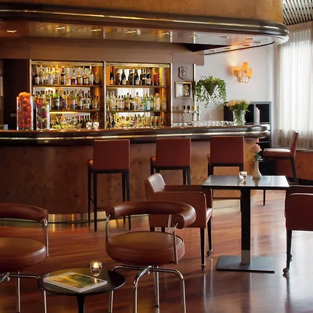 Starhotels Cristallo Palace-3