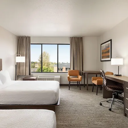 Days Inn & Suites By Wyndham Bozeman-2
