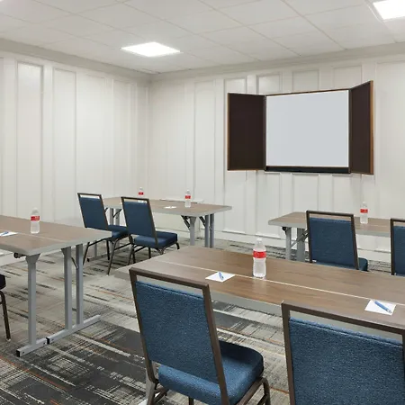 Four Points By Sheraton - Saginaw-2