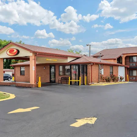 Econo Lodge Nashville North-3