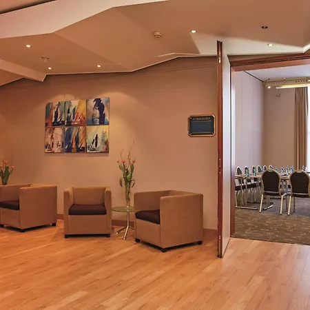 H4 Hotel Hamburg Bergedorf, Trademark Collection By Wyndham-3