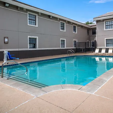 La Quinta Inn By Wyndham Omaha West-2