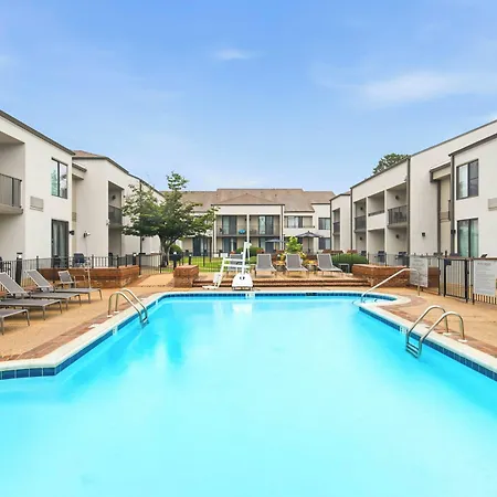 Courtyard By Marriott Columbus-3