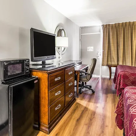 Econo Lodge Tallahassee I-10 Near University-2
