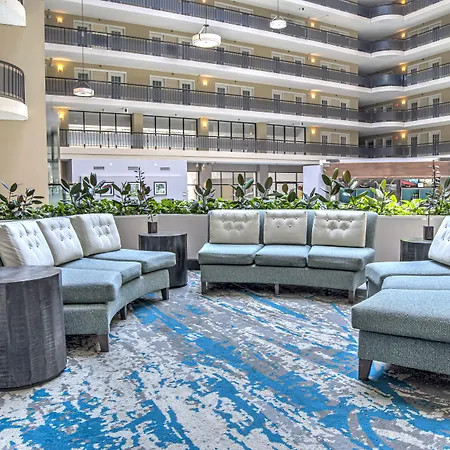 Embassy Suites By Hilton Indianapolis North-3