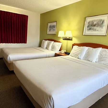 Americas Best Value Inn Saint Ignace-3