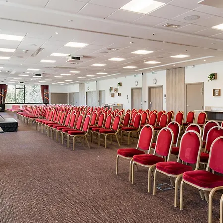 Doubletree By Hilton Lyon Eurexpo & Spa-3