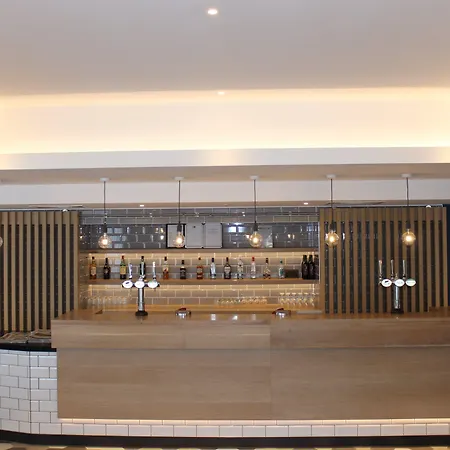Holiday Inn Express Oxford Kassam Stadium By Ihg-2