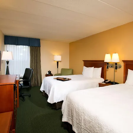 Hampton Inn Alexandria-2