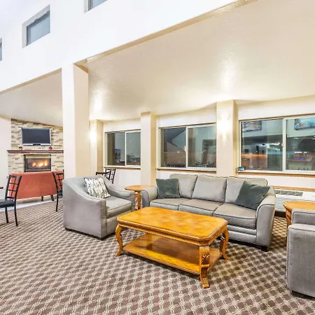 Days Inn By Wyndham Pueblo-3