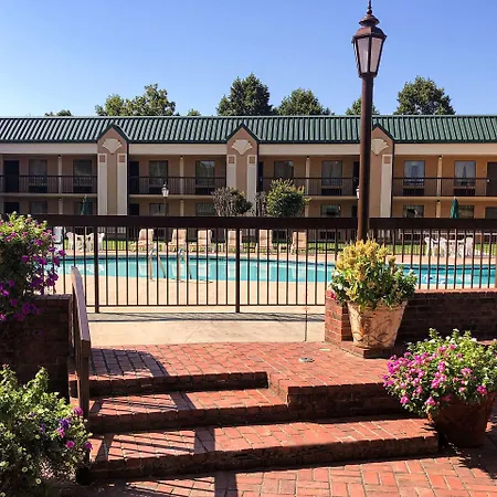 Quality Inn Morganton Southeast-3
