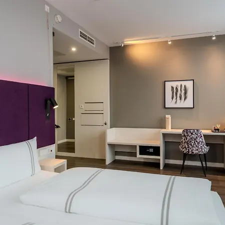 Premier Inn Koblenz City-3