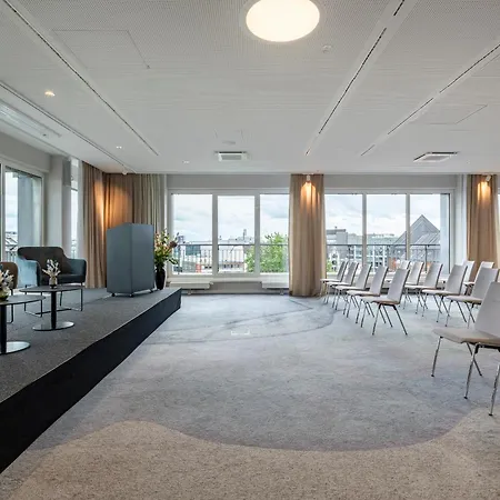 Steigenberger Hotel Hamburg-3