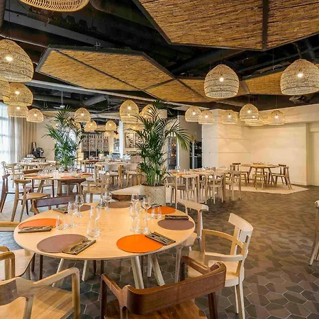 Mercure Cannes Mandelieu-3