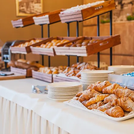Parc Hotel Germano Suites & Apartments-2