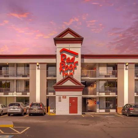 Red Roof Inn Hampton Coliseum-2