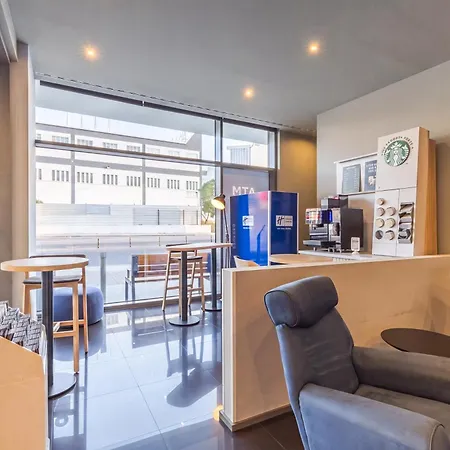 Holiday Inn Express Lisbon Alfragide By Ihg-2