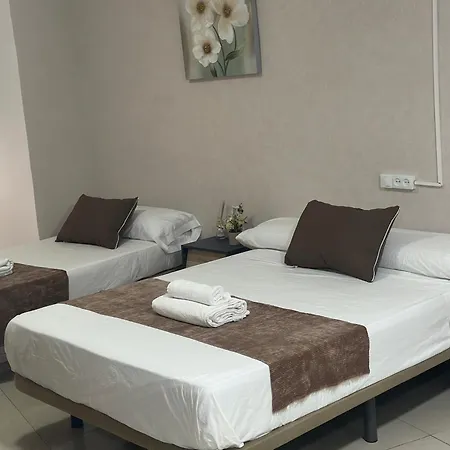 Hostal Alegria Alicante-3