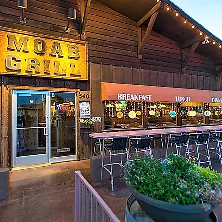 Big Horn Lodge, A Dazzler Select By Wyndham-2
