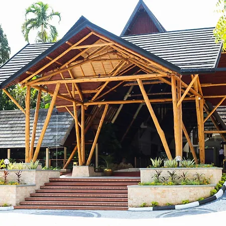 Travellers Beach Hotel & Spa-2