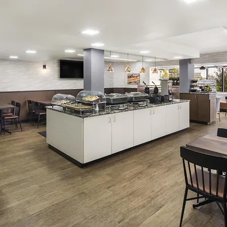 Best Western Plus Butte Plaza Inn-3