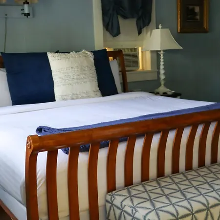 The Pines Cottages-3
