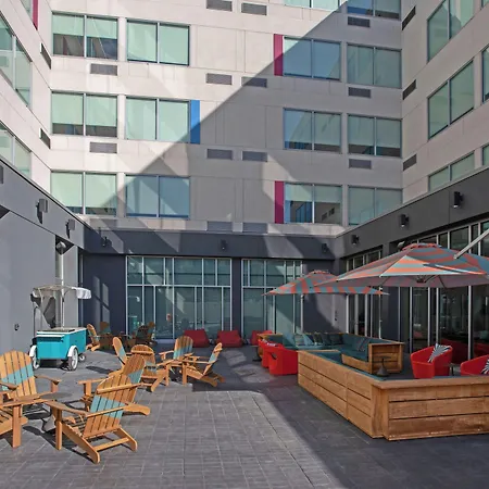 Aloft By Marriott Omaha Aksarben Village-3