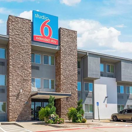 Studio 6-Plano, Tx-3
