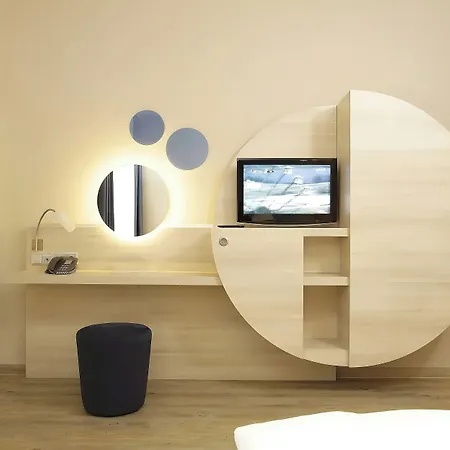 Leonardo Smart Hotel Berlin Alexanderplatz-2
