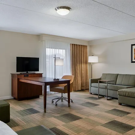 Hampton Inn & Suites Albany-Downtown-2