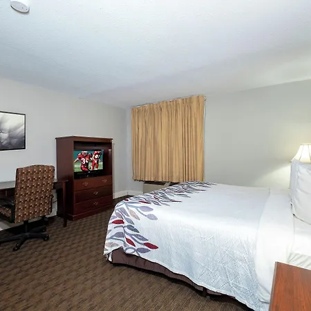 Red Roof Inn & Suites Hazleton-2