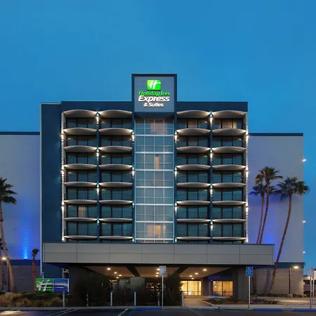 Holiday Inn Express & Suites Santa Ana - Orange County By Ihg-2