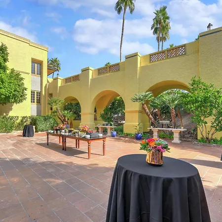 Hilton Phoenix Tapatio Cliffs Resort-2