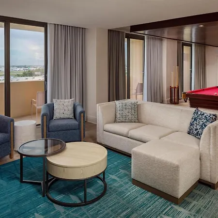 Doubletree By Hilton Hotel Miami Airport & Convention Center-3