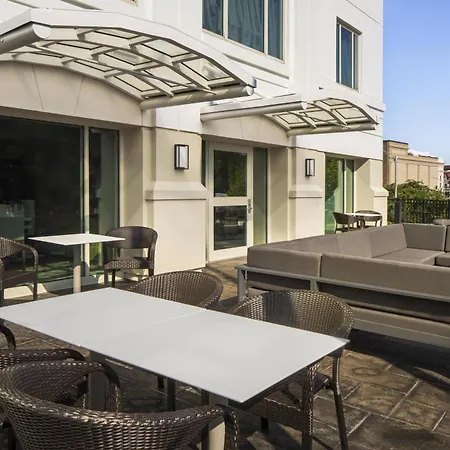Hilton Garden Inn Providence Downtown Convention Center-3