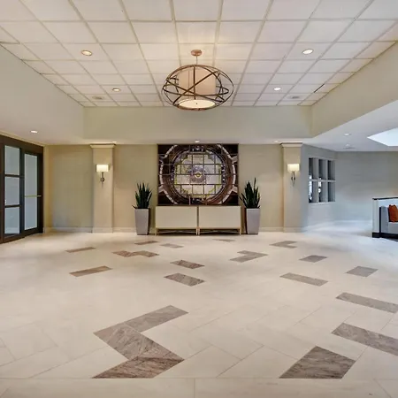 Embassy Suites Little Rock-3