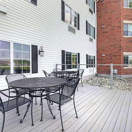 Wyndham Garden Appleton-3