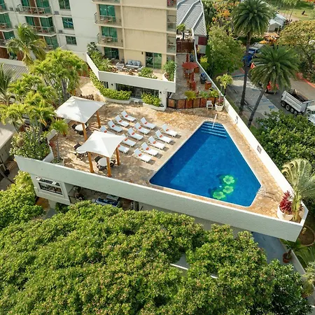 Luana Waikiki Hotel & Suites-2