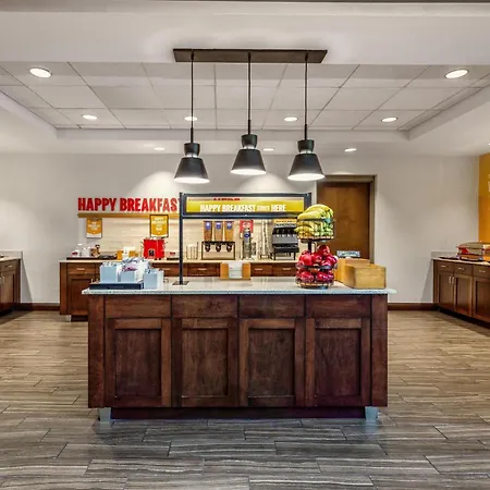 Hampton Inn & Suites - Deland-3