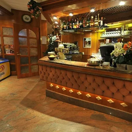 Hotel Vela-3