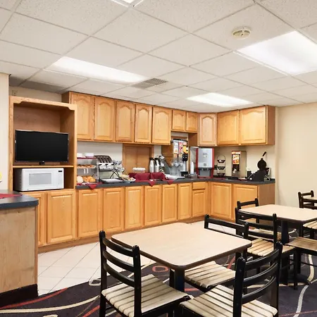 Travelodge By Wyndham Sturgis-3