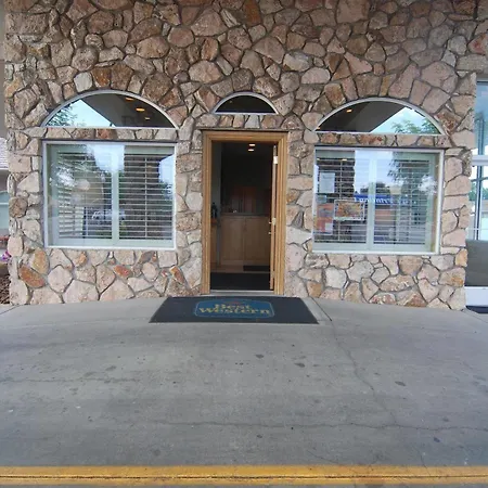 Econo Lodge Inn & Suites Vernal Near Dinosaur Monument-3