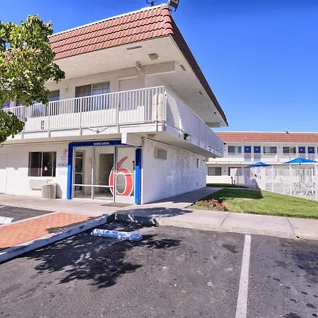 Motel 6-Pittsburg, Ca-3
