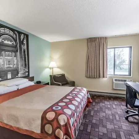 Super 8 By Wyndham Luverne-2