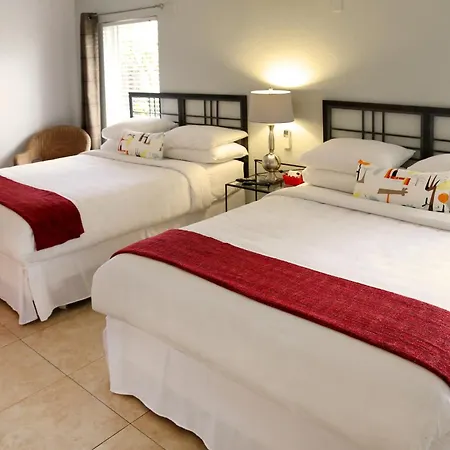 The Cabanas Guesthouse & Spa - Gay Resort Catering To Gay Men-3