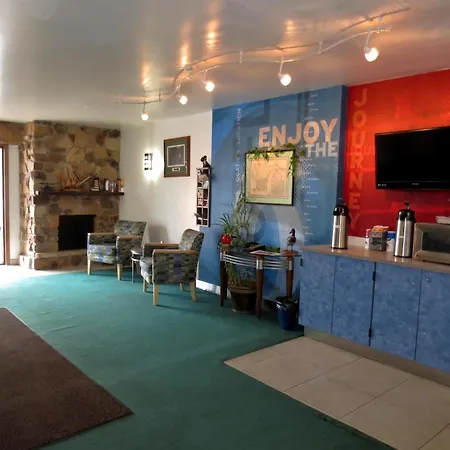Country Hearth Inn Iron Mountain-3