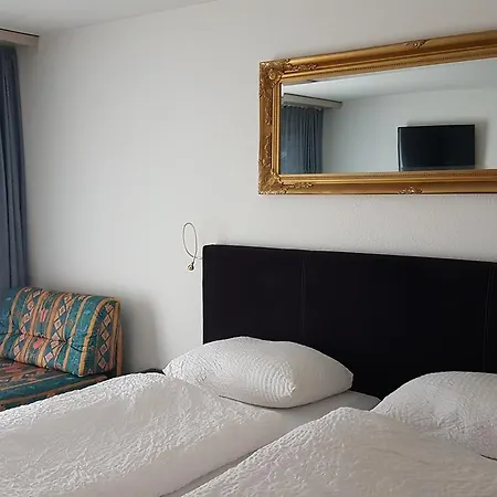 Hotel Crystal-2