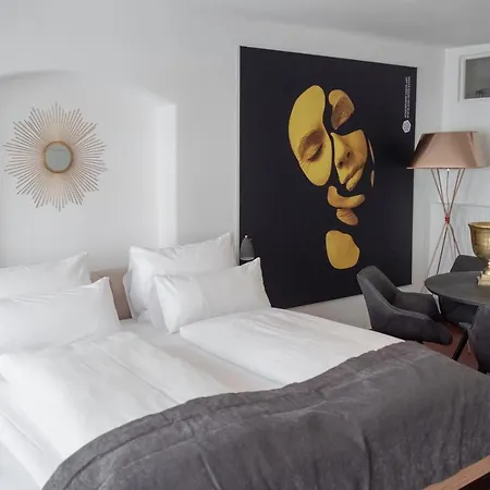 Ana Suites Augsburg City Center - Self-Service-Hotel-3